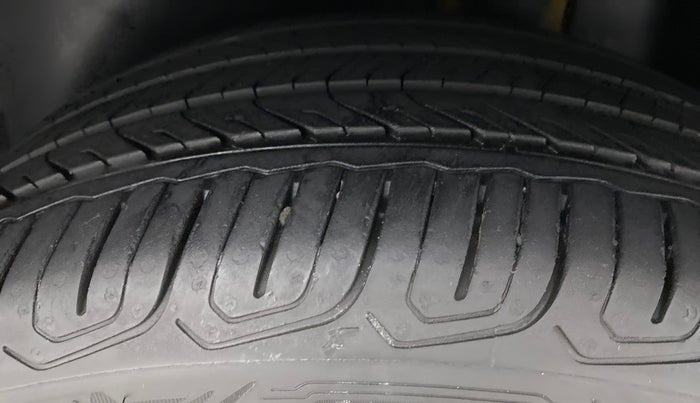 2021 Volkswagen TAIGUN GT PLUS 1.5 TSI DSG, Petrol, Automatic, 8,797 km, Left Rear Tyre Tread