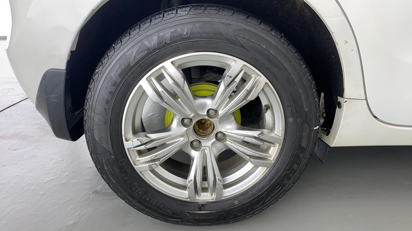 2016 Maruti Baleno DELTA PETROL 1.2, Petrol, Manual, 28,131 km, Right Rear Wheel