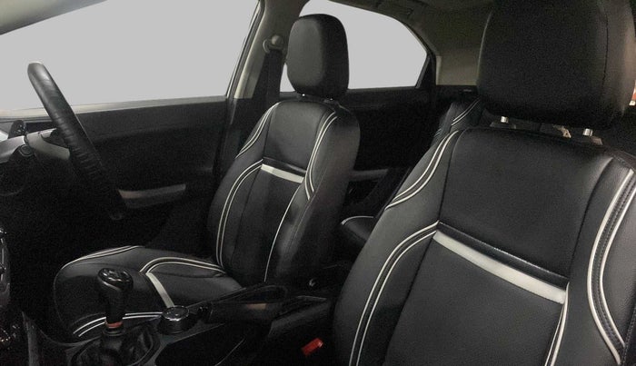2021 Tata NEXON XM PLUS SUNROOF PETROL, Petrol, Manual, 28,414 km, Right Side Front Door Cabin