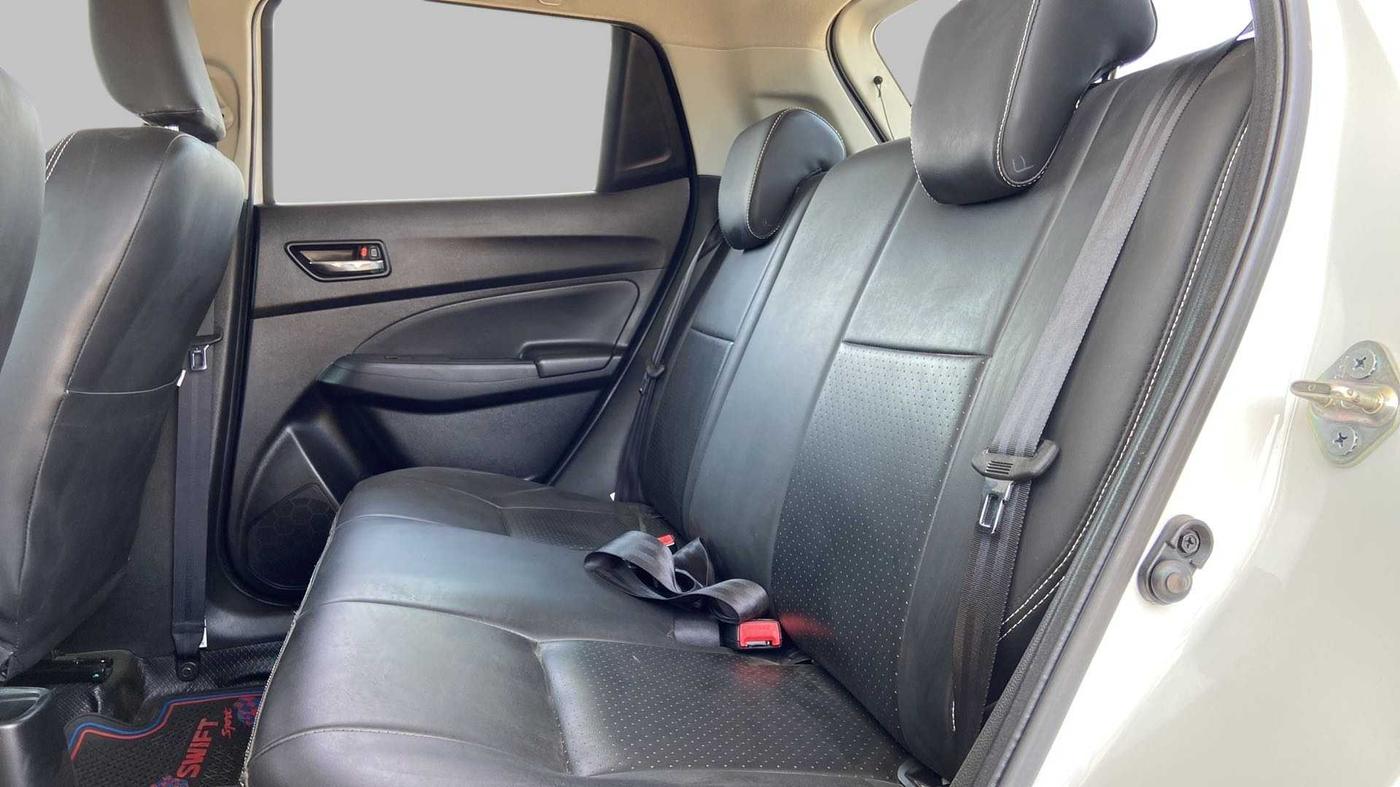 2018 Maruti Swift ZXI AMT, Petrol, Automatic, 17,620 km, Right Side Rear Door Cabin