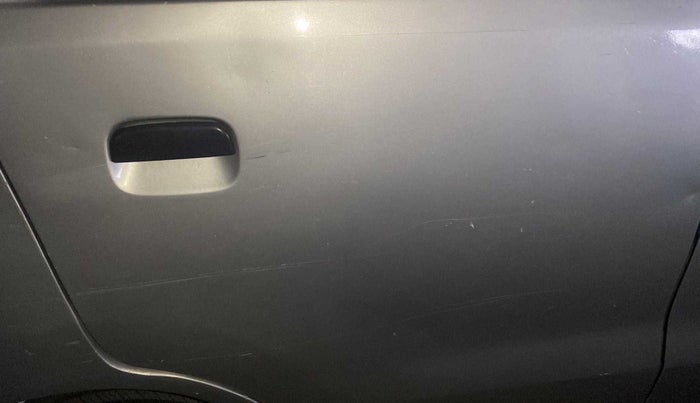 2012 Maruti Wagon R 1.0 LXI, Petrol, Manual, 93,622 km, Right rear door - Minor scratches