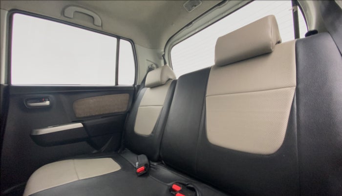 2014 Maruti Wagon R 1.0 VXI, Petrol, Manual, 71,856 km, Right Side Rear Door Cabin