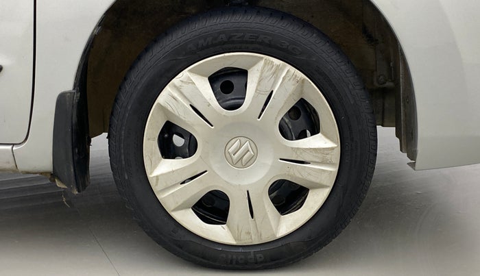 2014 Maruti Wagon R 1.0 VXI, Petrol, Manual, 71,856 km, Right Front Wheel