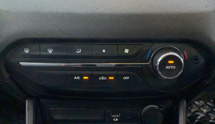 2021 Tata PUNCH CREATIVE  MT, Petrol, Manual, 23,183 km, Automatic Climate Control