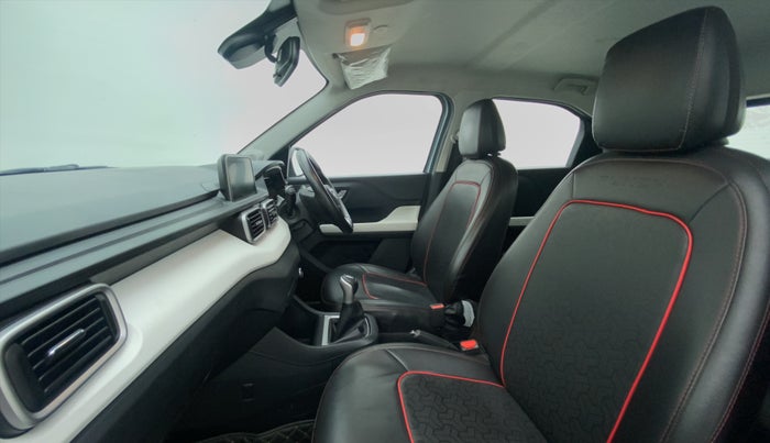2021 Tata PUNCH CREATIVE  MT, Petrol, Manual, 23,183 km, Right Side Front Door Cabin
