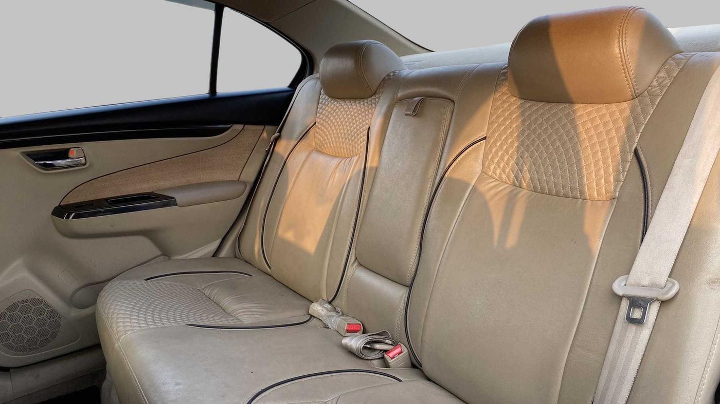 2017 Maruti Ciaz SIGMA 1.4 MT PETROL, Petrol, Manual, 73,652 km, Right Side Rear Door Cabin