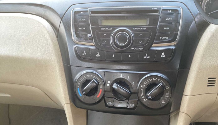 2017 Maruti Ciaz SIGMA 1.4 MT PETROL, Petrol, Manual, 73,652 km, Infotainment system - Reverse camera not working