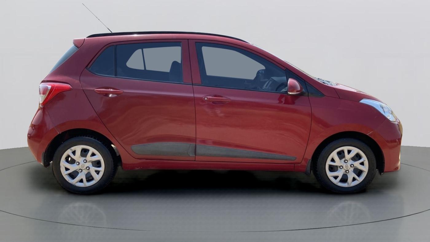 2017 Hyundai Grand i10 SPORTZ (O) 1.2 KAPPA VTVT, Petrol, Manual, 25,283 km, Right Side View