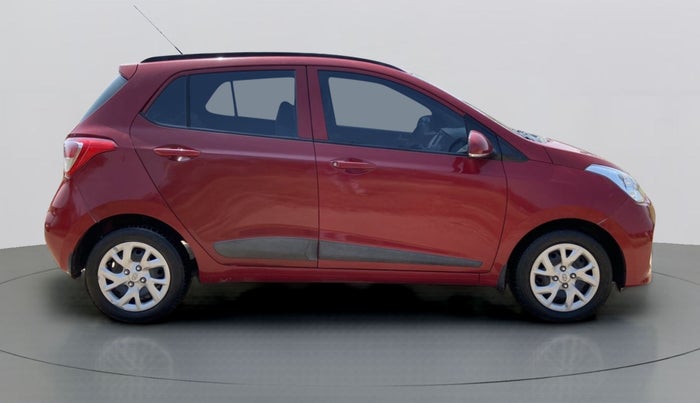 2017 Hyundai Grand i10 SPORTZ (O) 1.2 KAPPA VTVT, Petrol, Manual, 25,283 km, Right Side View