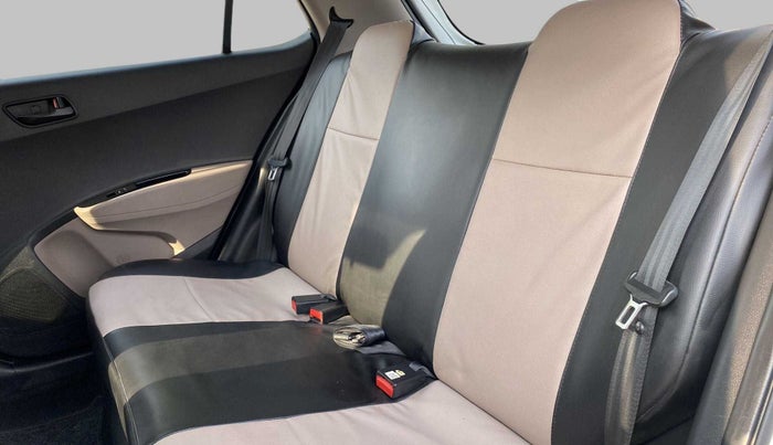 2019 Hyundai Grand i10 MAGNA 1.2 KAPPA VTVT, Petrol, Manual, 19,309 km, Right Side Rear Door Cabin