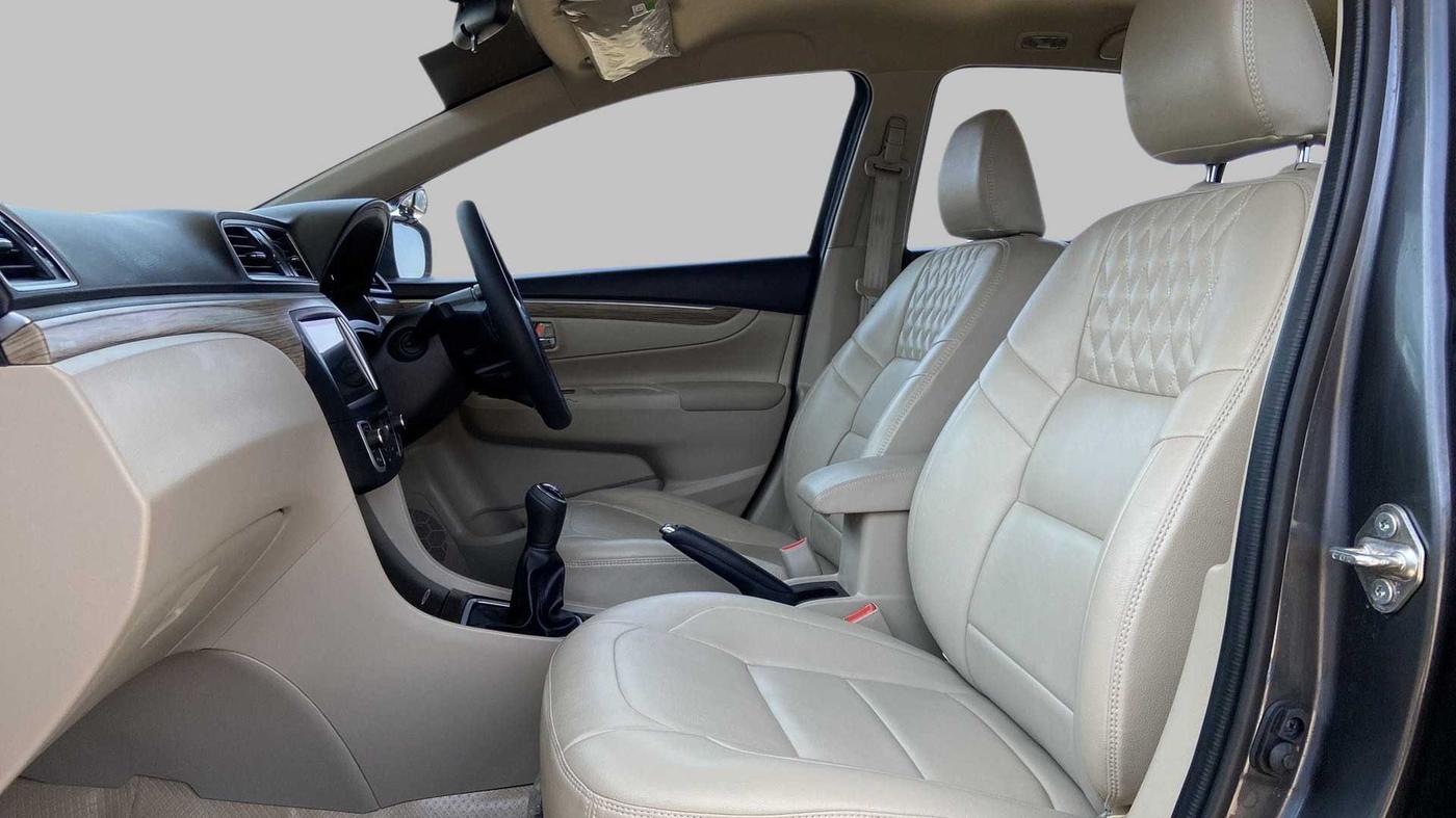 2022 Maruti Ciaz ZETA 1.5 SHVS MT PETROL, Petrol, Manual, 7,309 km, Right Side Front Door Cabin