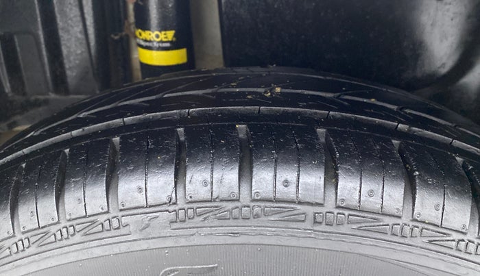 2012 Maruti Swift Dzire VXI, Petrol, Manual, 87,615 km, Right Rear Tyre Tread