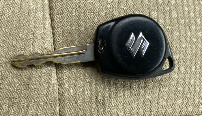 2012 Maruti Swift Dzire VXI, Petrol, Manual, 87,615 km, Lock system - Remote key minor damage