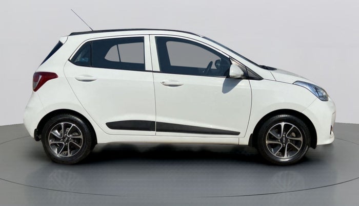 2017 Hyundai Grand i10 SPORTZ (O) AT 1.2 KAPPA VTVT, Petrol, Automatic, 62,003 km, Right Side View