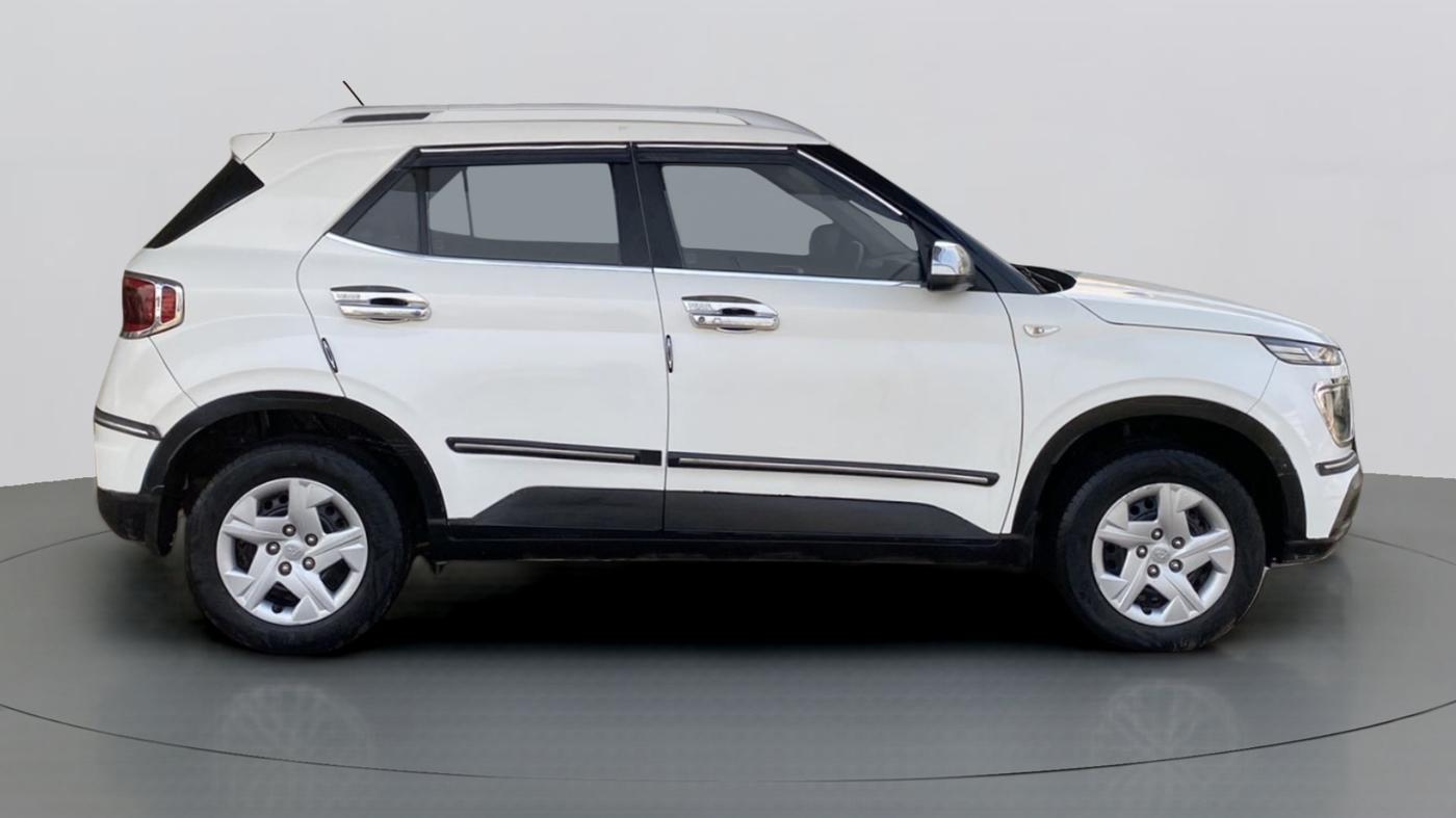 2020 Hyundai VENUE S 1.2, Petrol, Manual, 25,554 km, Right Side View