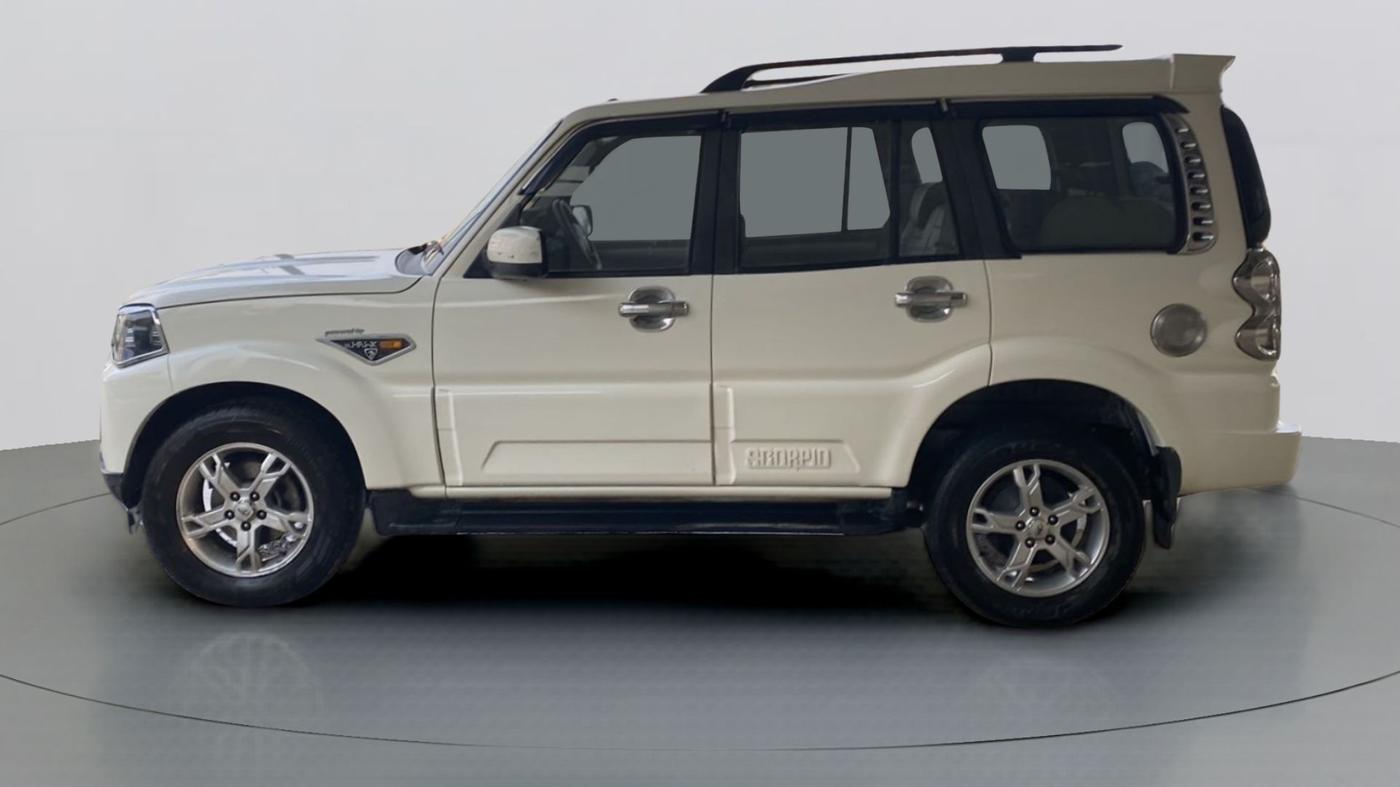 2016 Mahindra Scorpio S10, Diesel, Manual, 44,762 km, Left Side