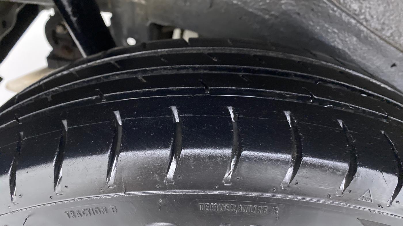2012 Maruti Wagon R 1.0 LXI, Petrol, Manual, 76,900 km, Right Rear Tyre Tread
