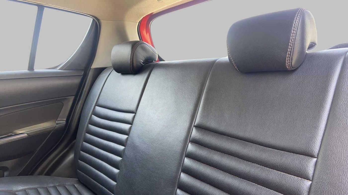 2013 Maruti Swift VXI, Petrol, Manual, 53,357 km, Right Side Rear Door Cabin