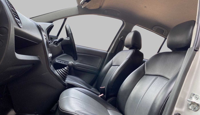 2011 Maruti Ritz LXI, Petrol, Manual, 56,976 km, Right Side Front Door Cabin