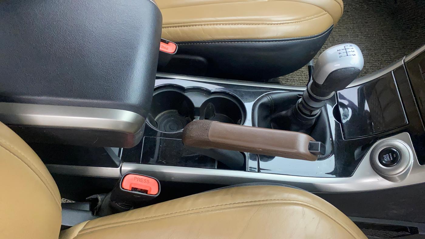 2019 Mahindra XUV500 W11, Diesel, Manual, 69,844 km, Gear Lever