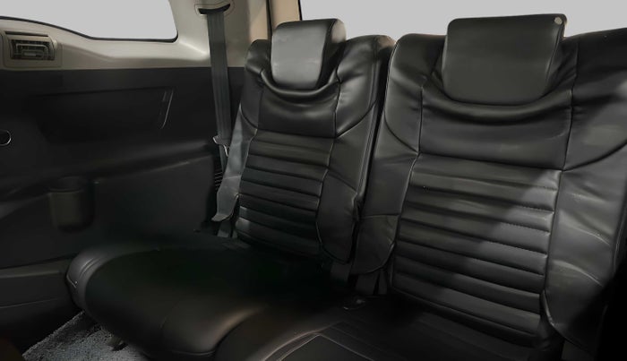 2018 Mahindra XUV500 W5, Diesel, Manual, 91,156 km, Third Seat Row ( optional )