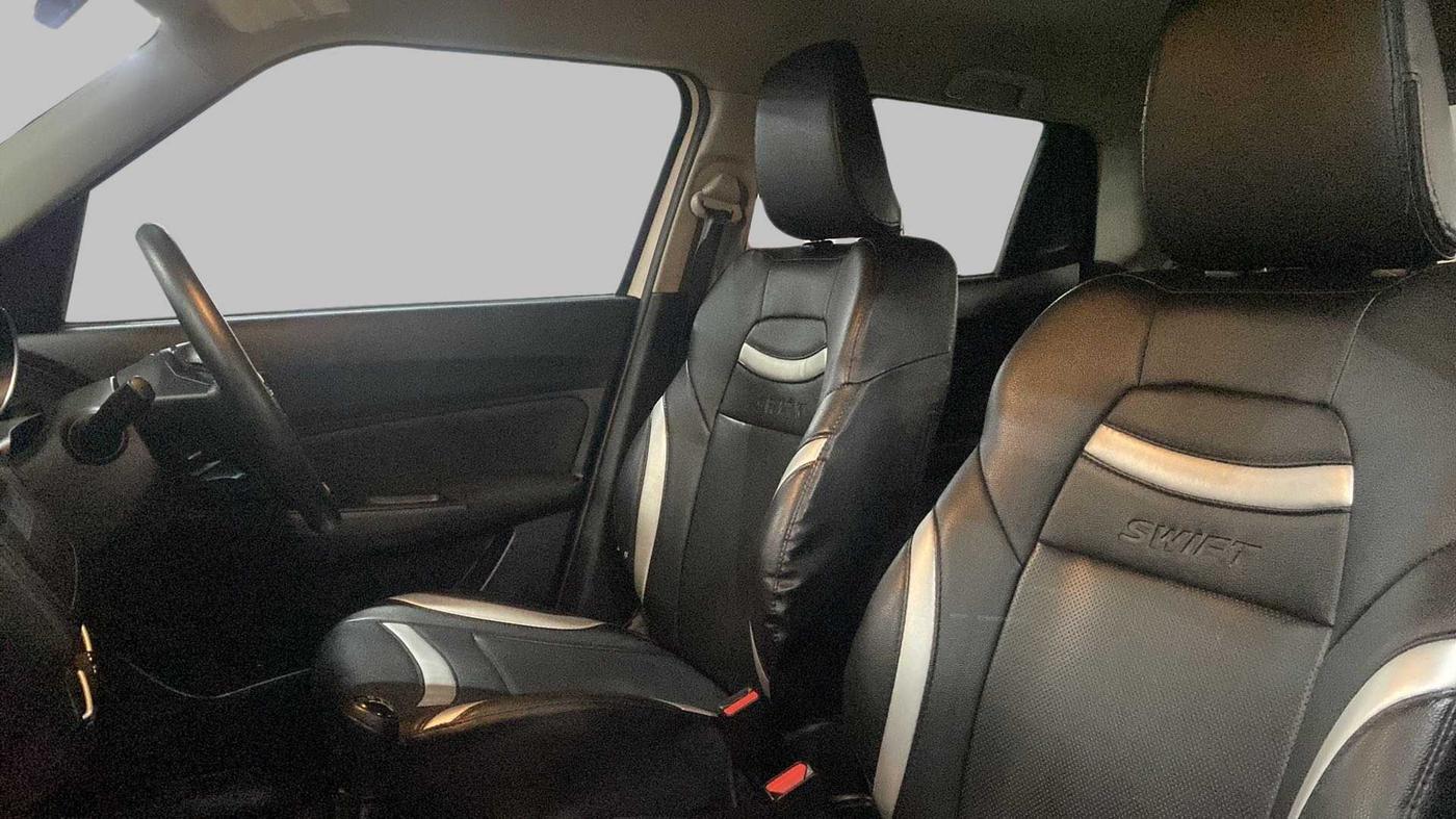 2021 Maruti Swift VXI, Petrol, Manual, 23,582 km, Right Side Front Door Cabin
