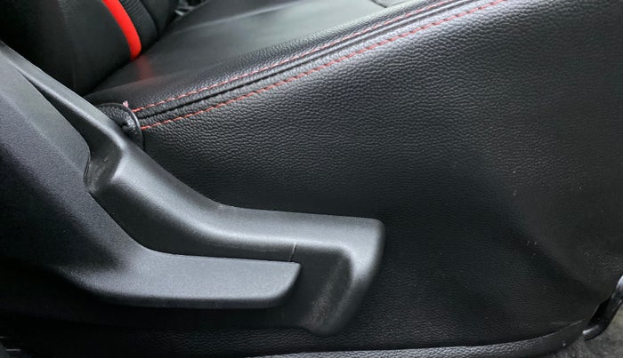 2020 Maruti IGNIS DELTA 1.2, Petrol, Manual, 12,937 km, Driver Side Adjustment Panel