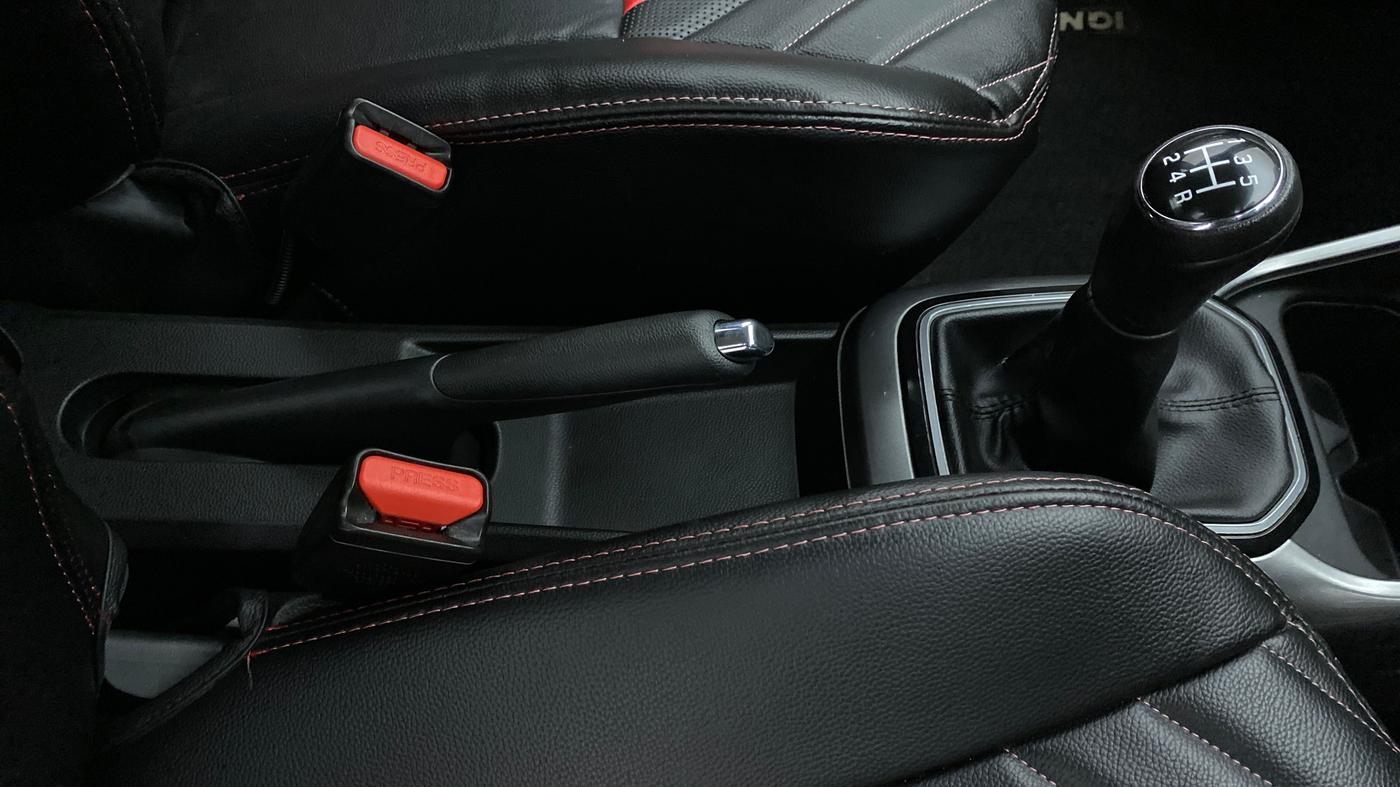2020 Maruti IGNIS DELTA 1.2, Petrol, Manual, 12,937 km, Gear Lever