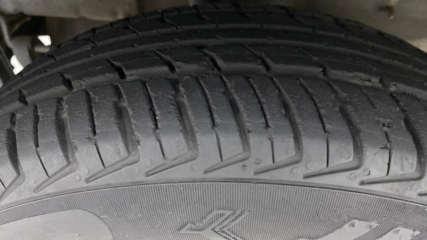 2018 Tata Tiago XE PETROL, Petrol, Manual, 43,058 km, Right Rear Tyre Tread