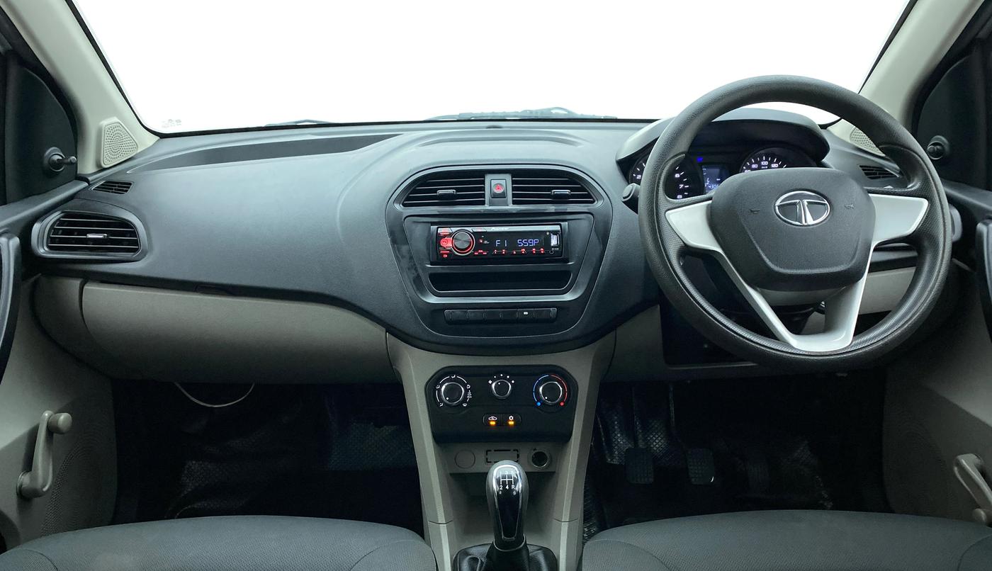 2018 Tata Tiago XE PETROL, Petrol, Manual, 43,058 km, Dashboard