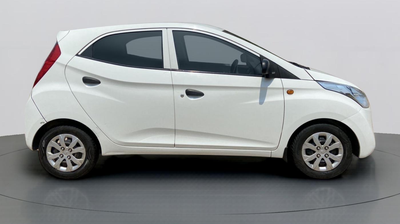 2016 Hyundai Eon MAGNA +, Petrol, Manual, 47,244 km, Right Side View