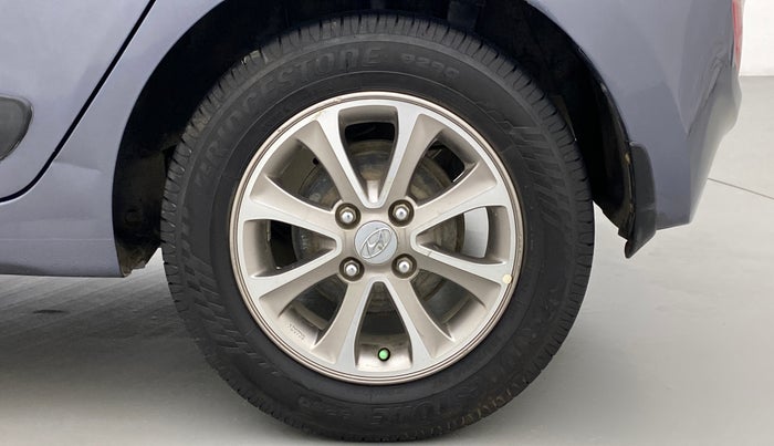 2016 Hyundai Grand i10 ASTA (O) 1.2 KAPPA VTVT, Petrol, Manual, 1,00,058 km, Left Rear Wheel