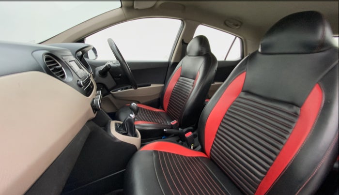 2016 Hyundai Grand i10 ASTA (O) 1.2 KAPPA VTVT, Petrol, Manual, 1,00,058 km, Right Side Front Door Cabin