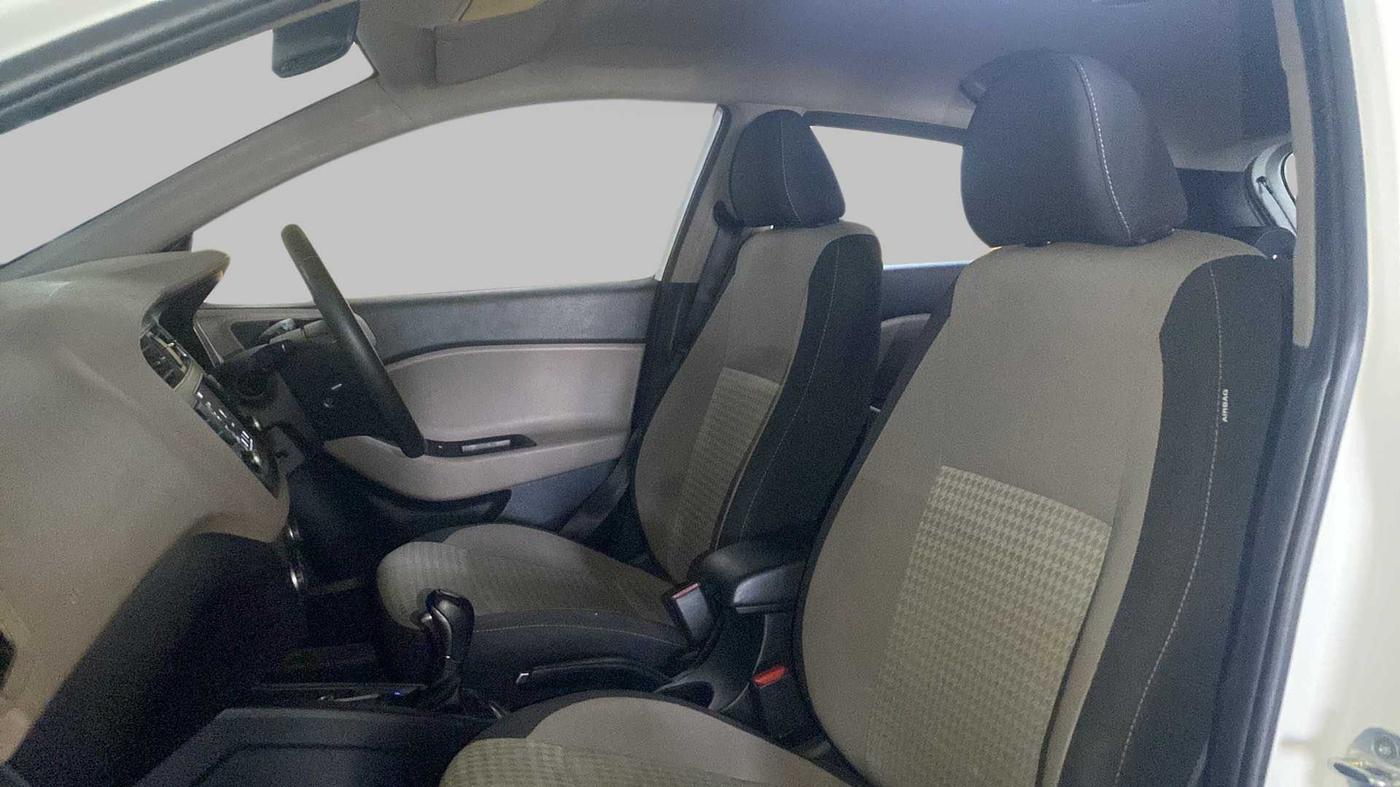 2019 Hyundai Elite i20 ASTA (O) CVT, Petrol, Automatic, 33,236 km, Right Side Front Door Cabin