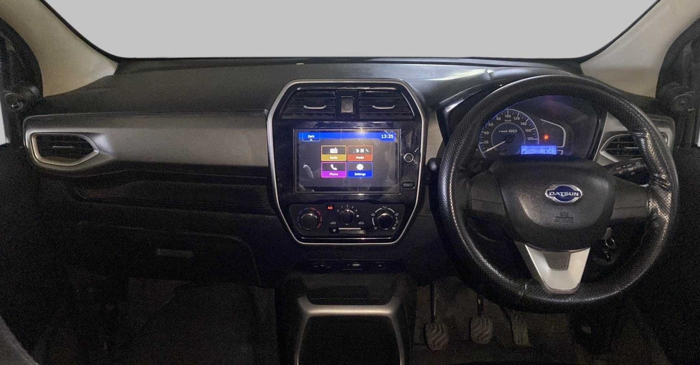 2020 Datsun Redi Go T (O), Petrol, Manual, 17,587 km, Dashboard