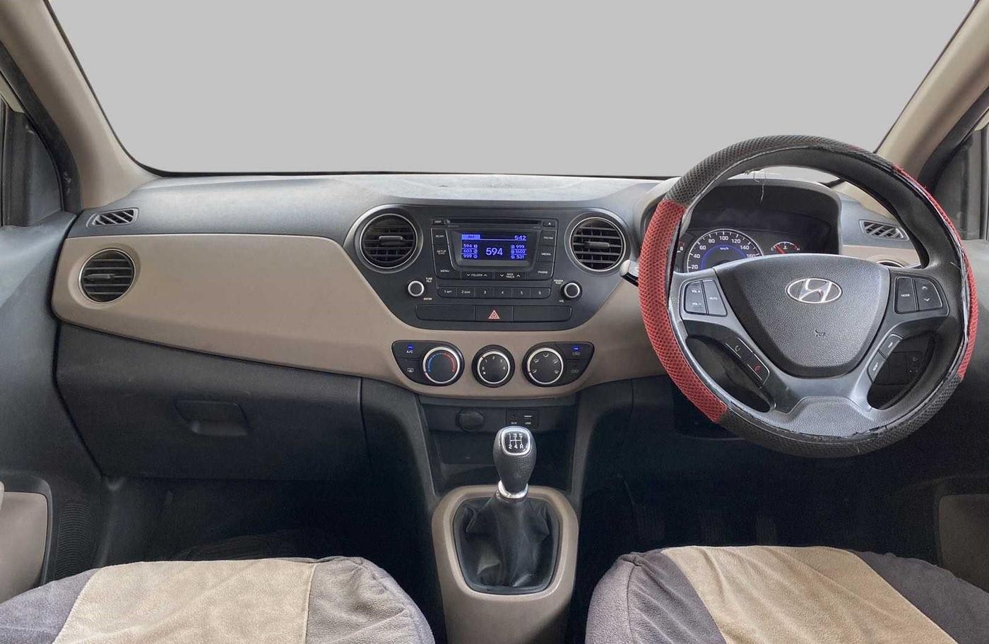2016 Hyundai Grand i10 SPORTZ 1.2 KAPPA VTVT, Petrol, Manual, 30,616 km, Dashboard