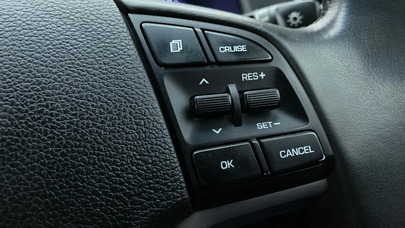 2018 Hyundai Tucson 2WD AT GL DIESEL
, Diesel, Automatic, 26,548 km, Adaptive Cruise Control