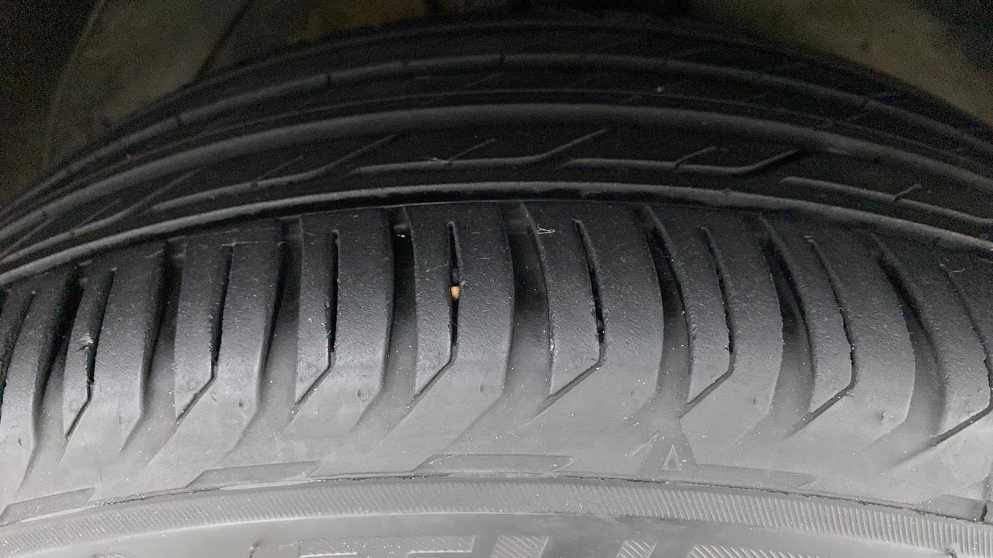 2018 Hyundai Tucson 2WD AT GL DIESEL
, Diesel, Automatic, 26,548 km, Right Front Tyre Tread