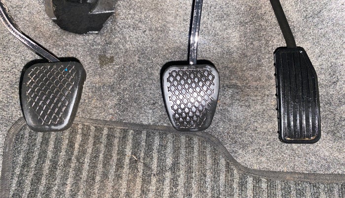 2013 Honda Brio S MT, Petrol, Manual, 54,453 km, Pedals