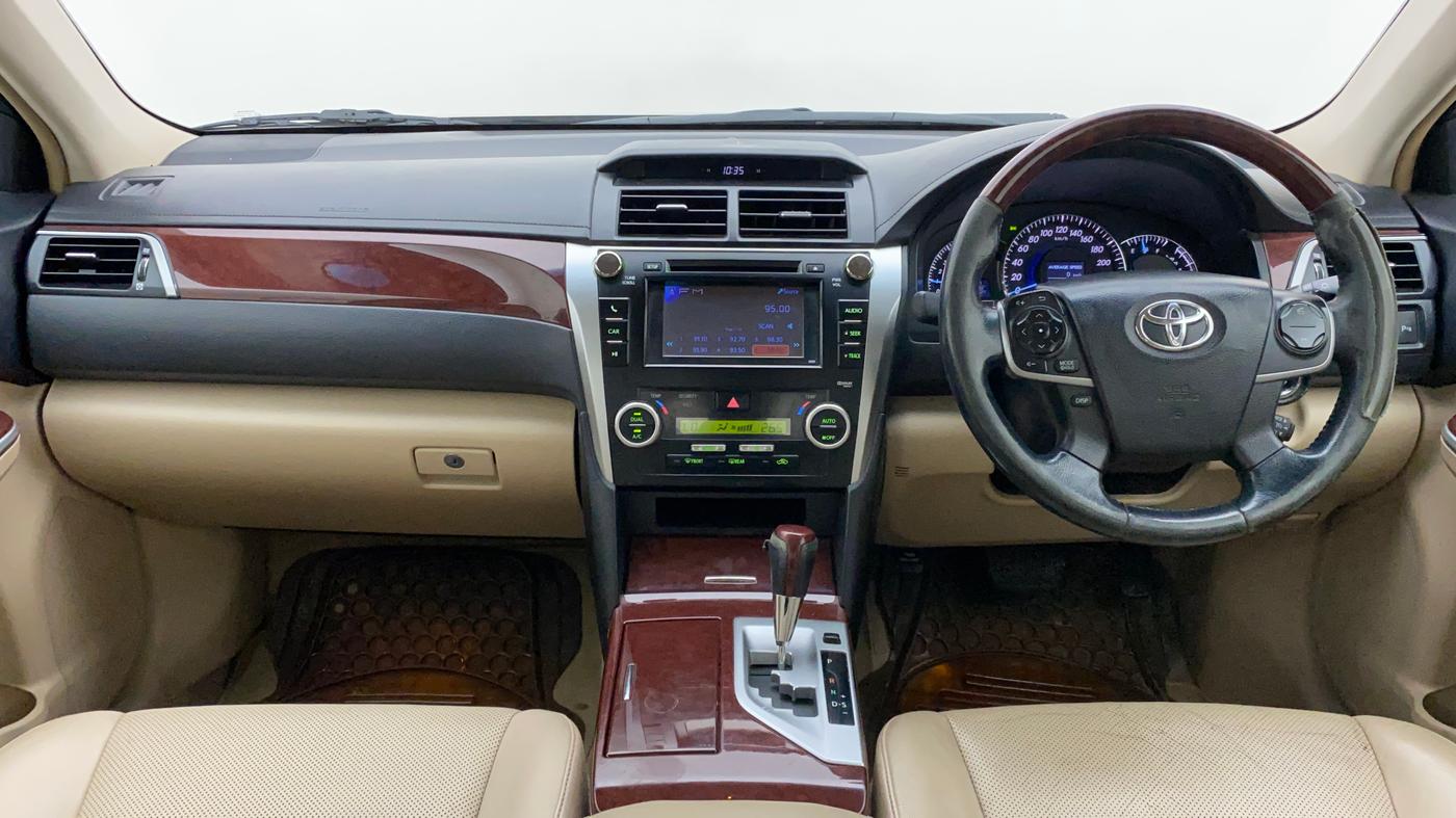 2014 Toyota Camry 2.5L AT, Petrol, Automatic, 90,130 km, Dashboard
