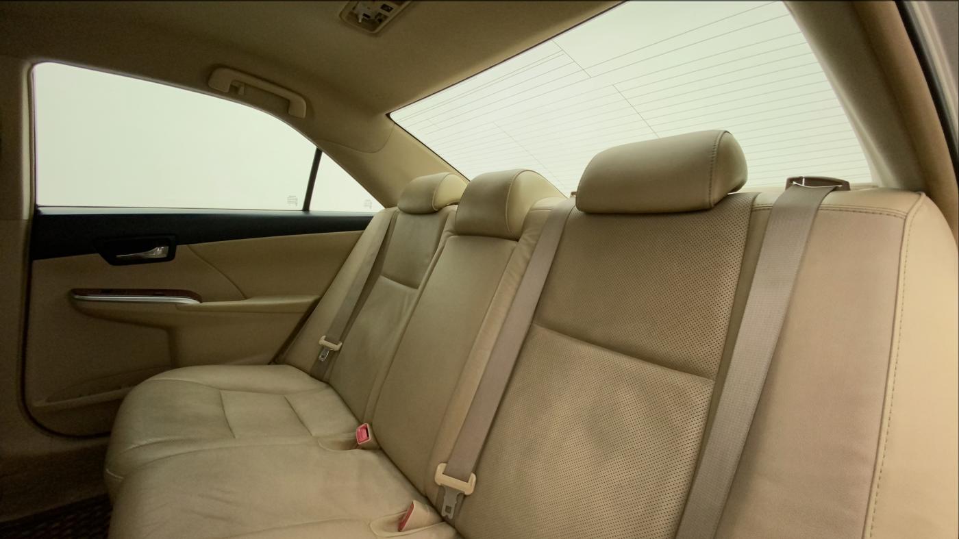 2014 Toyota Camry 2.5L AT, Petrol, Automatic, 90,130 km, Right Side Rear Door Cabin