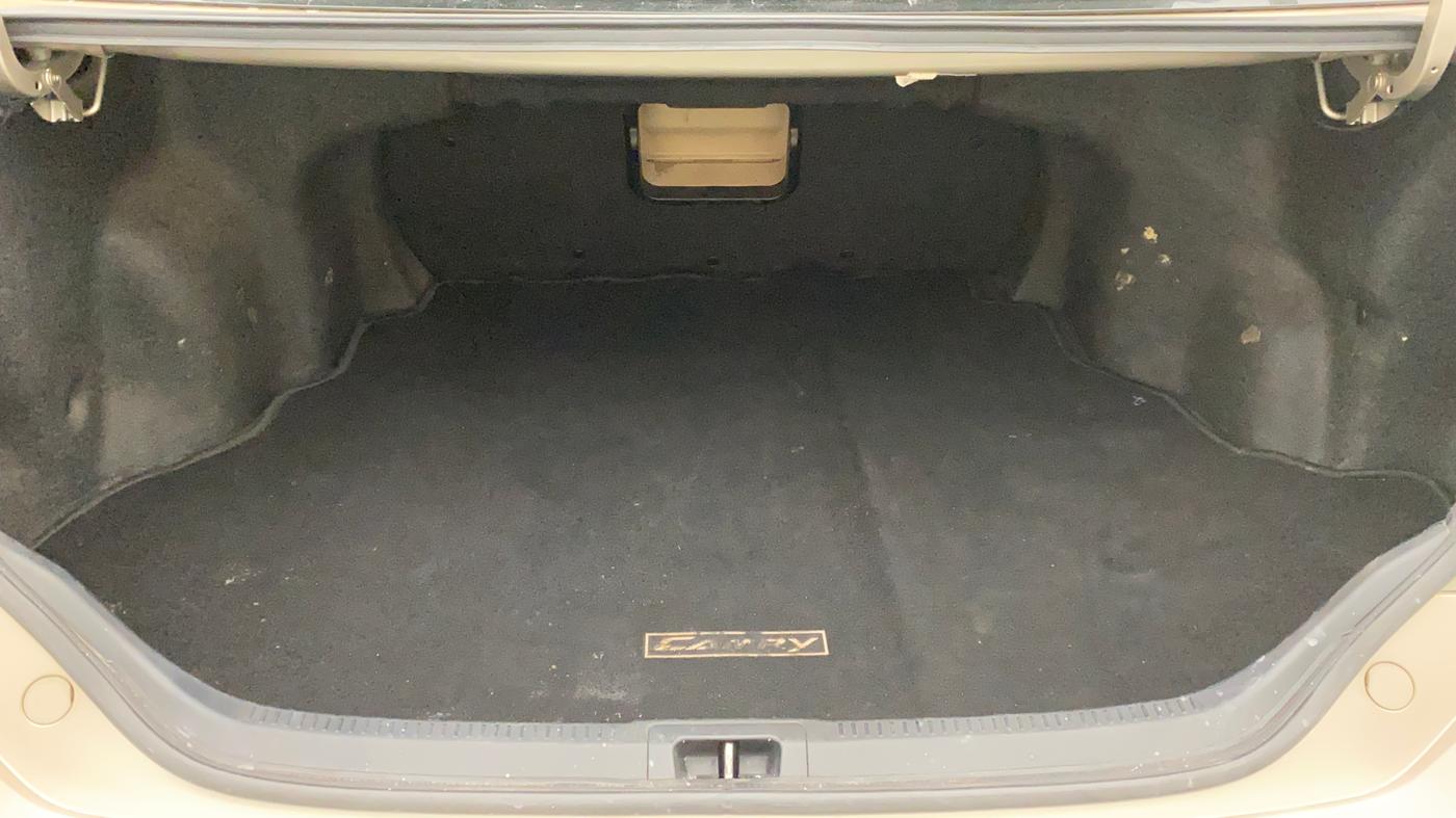 2014 Toyota Camry 2.5L AT, Petrol, Automatic, 90,130 km, Boot Inside