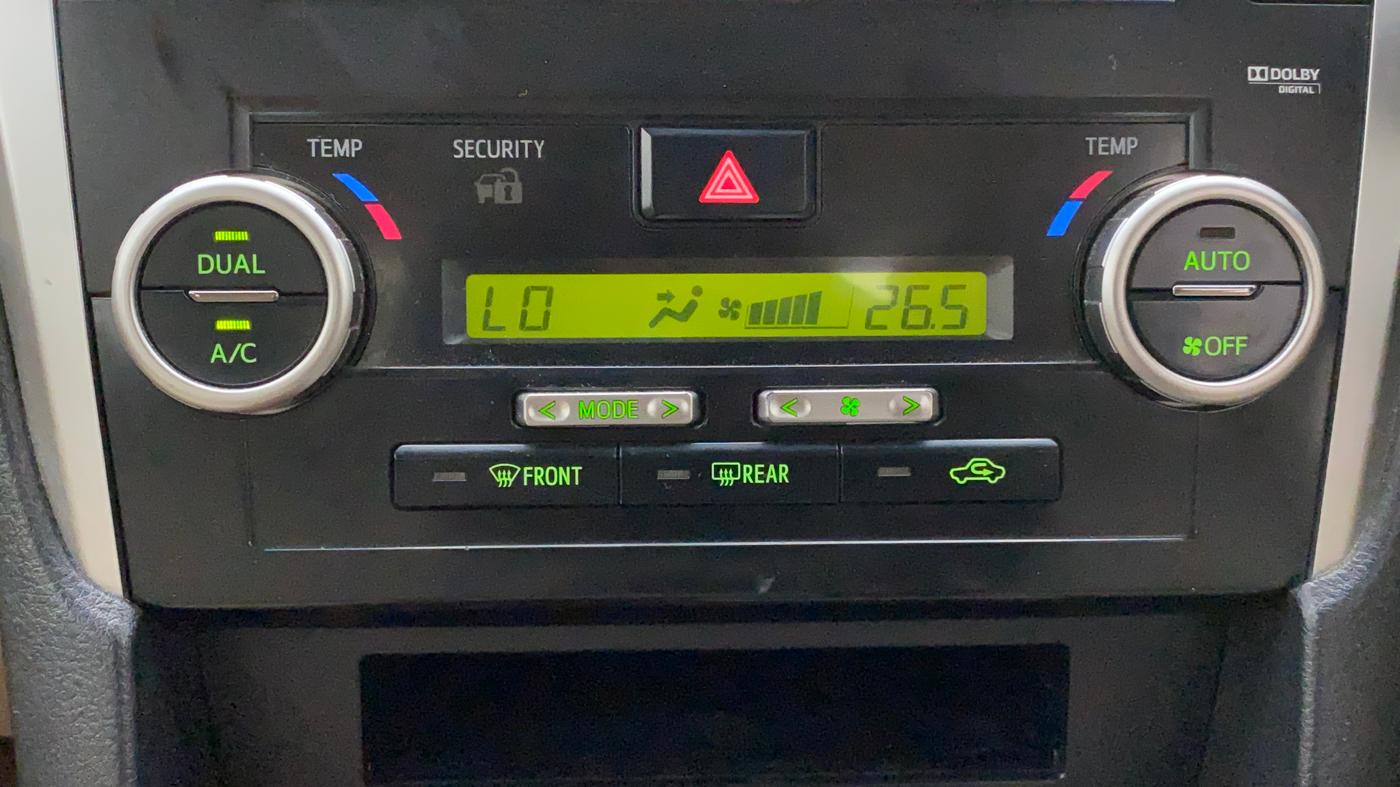 2014 Toyota Camry 2.5L AT, Petrol, Automatic, 90,130 km, Automatic Climate Control