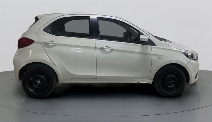 2016 Tata Tiago XT 1.05 REVOTORQ, Diesel, Manual, 95,286 km, Right Side View