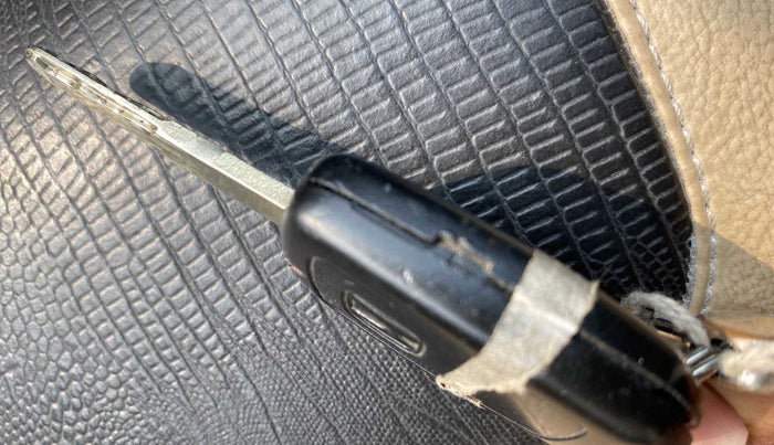 2015 Honda City SV MT PETROL, Petrol, Manual, 81,236 km, Lock system - Remote key minor damage