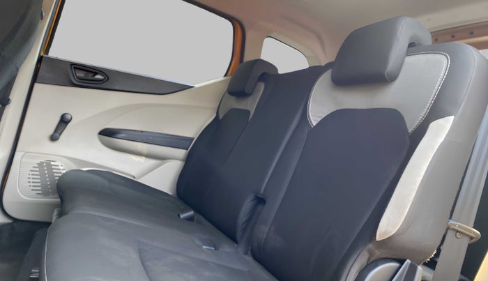 2019 Renault TRIBER RXE MT PETROL, Petrol, Manual, 37,217 km, Right Side Rear Door Cabin