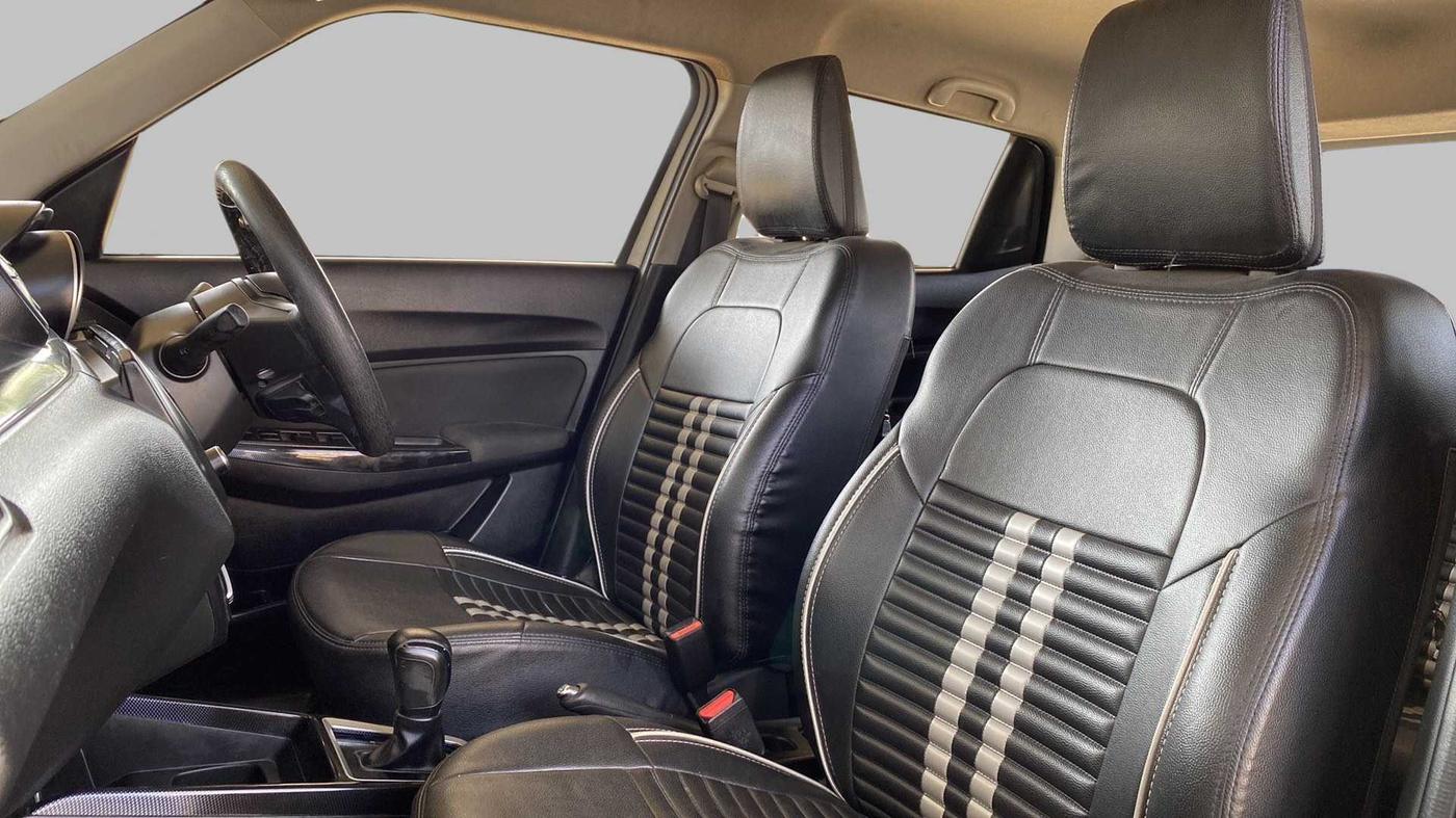 2018 Maruti Swift VXI AMT, Petrol, Automatic, 31,531 km, Right Side Front Door Cabin