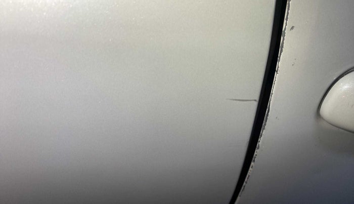 2018 Toyota YARIS G MT, Petrol, Manual, 90,619 km, Right rear door - Minor scratches