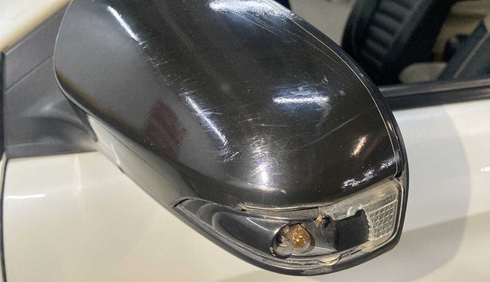2018 Toyota YARIS G MT, Petrol, Manual, 90,619 km, Left rear-view mirror - Cover has minor damage