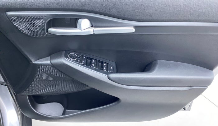 2020 KIA SELTOS HTK PLUS 1.5 PETROL, Petrol, Manual, 17,088 km, Driver Side Door Panels Control